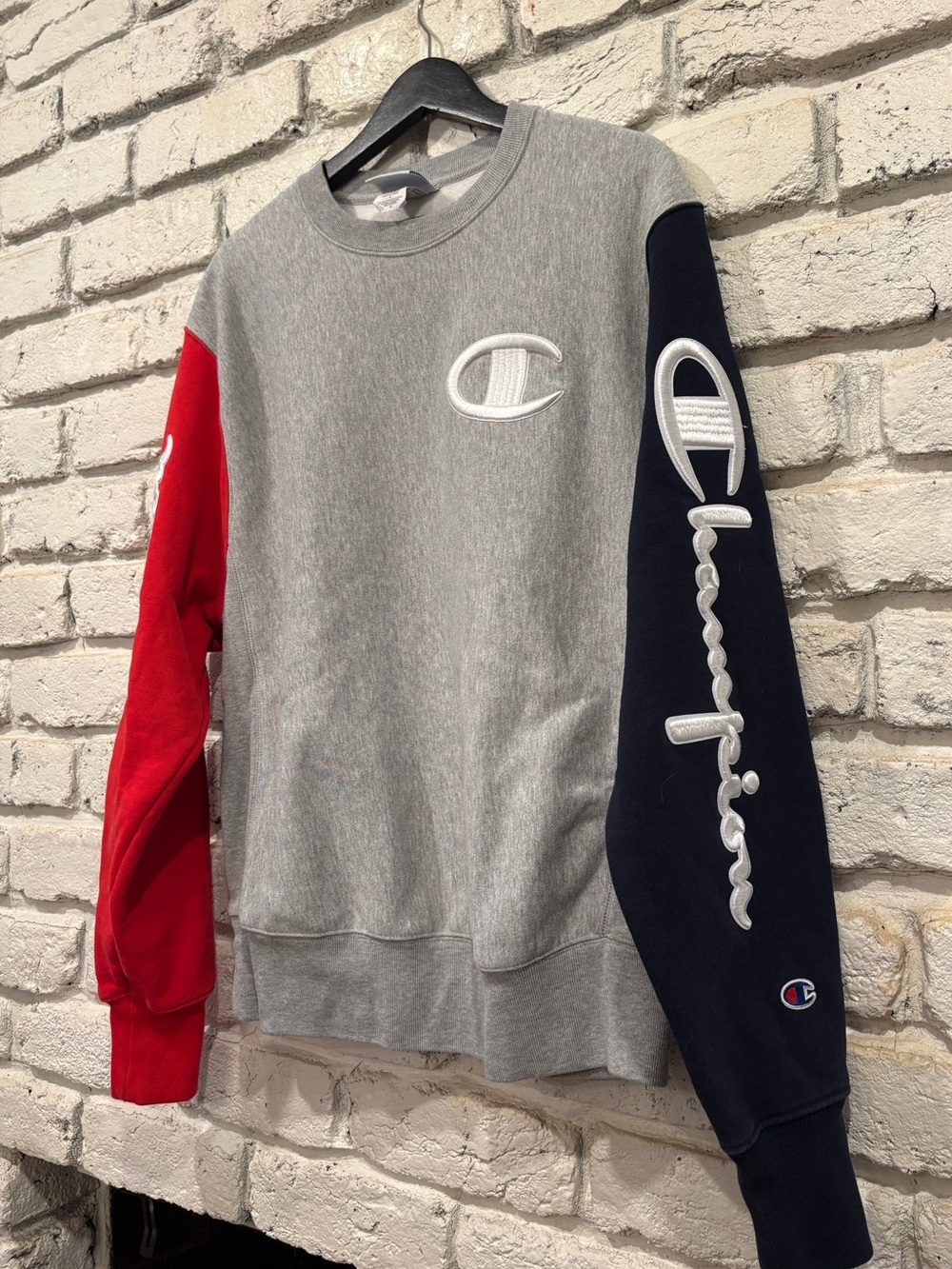 Champion Reverse Weave, Crewneck, Men's size Med, Excellent condition,
